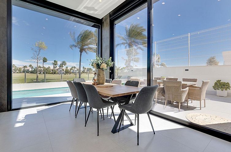 Vrijstaande woning in Pilar De La Horadada