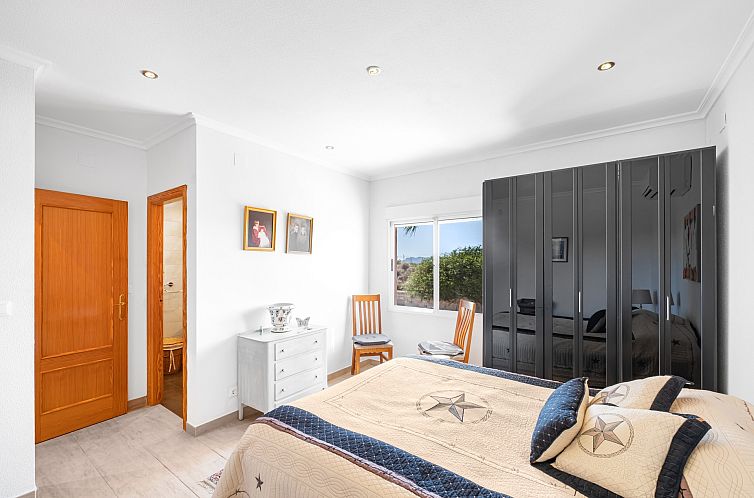 Vrijstaande woning in Albatera