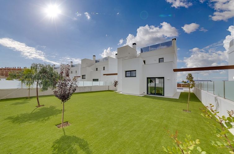 Chalet in Alicante