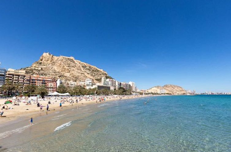 Appartement APARTAMENTO POSTIGUET CON BALCON