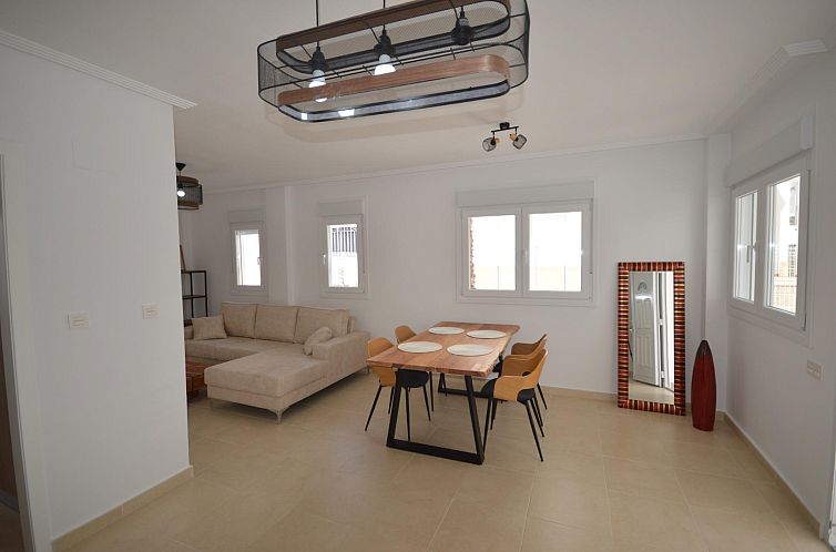 Vrijstaande woning in La Marina