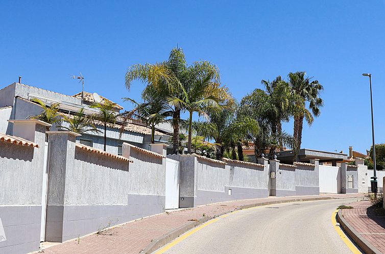 Vrijstaande woning in La Marina