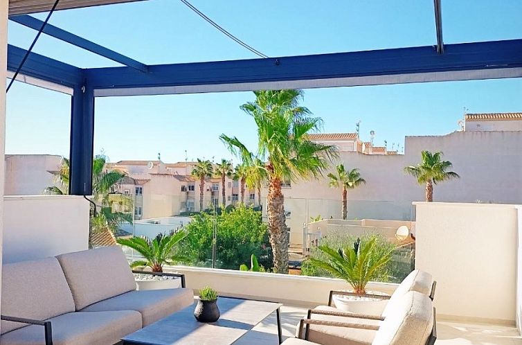 Vrijstaande woning in Punta Prima
