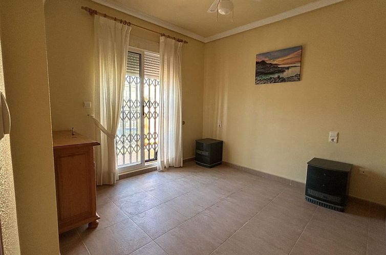 Geschakelde woning in Punta Prima