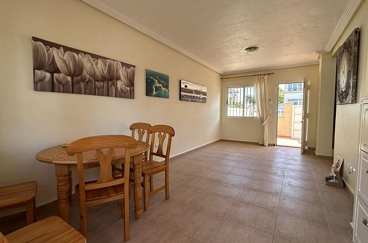Geschakelde woning in Punta Prima
