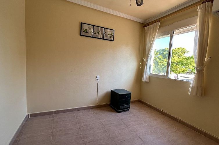 Geschakelde woning in Punta Prima