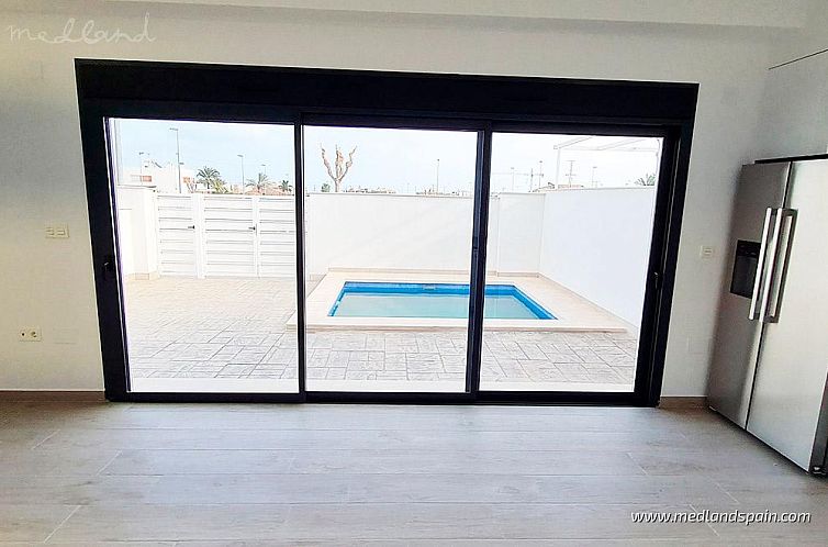 Vrijstaande woning in La Zenia
