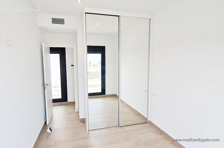 Vrijstaande woning in La Zenia