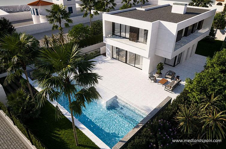 Vrijstaande woning in La Zenia