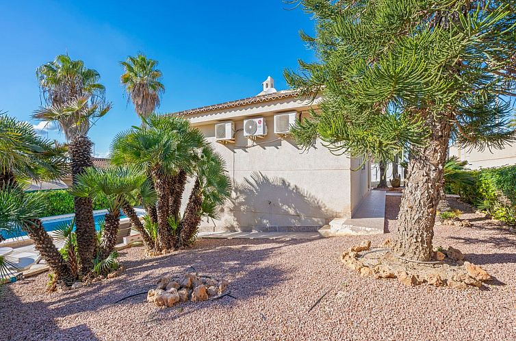 Vrijstaande woning in Benijofar