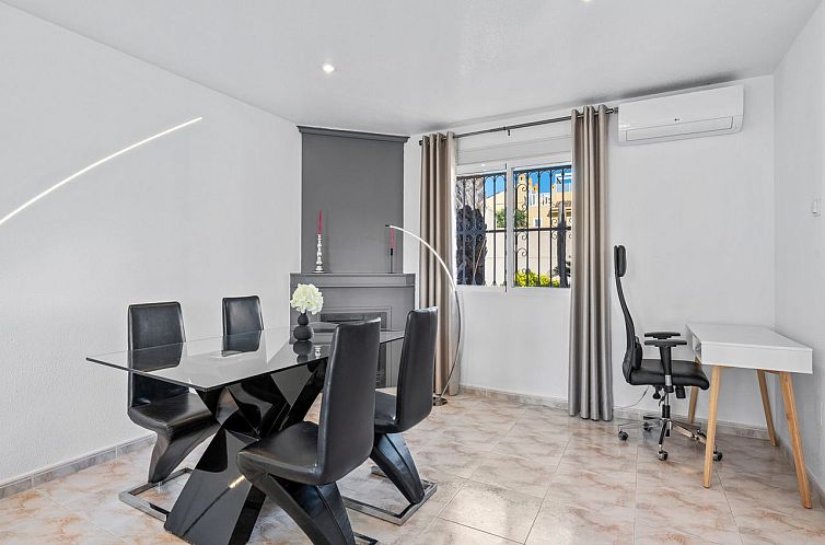 Vrijstaande woning in Benijofar