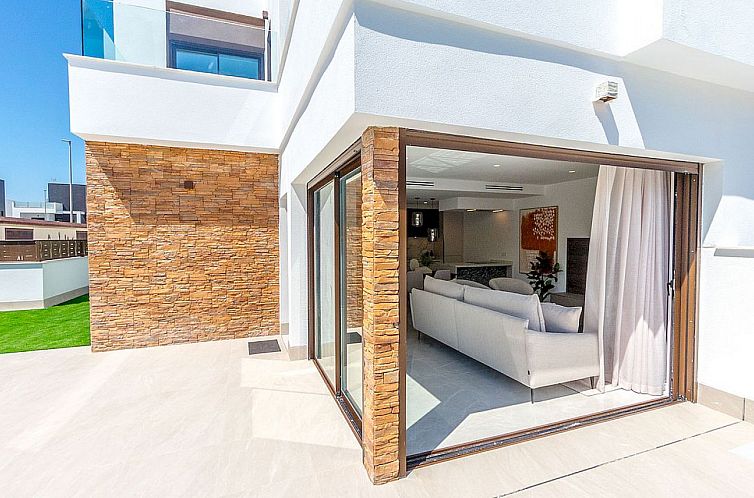 Geschakelde woning in Benijofar