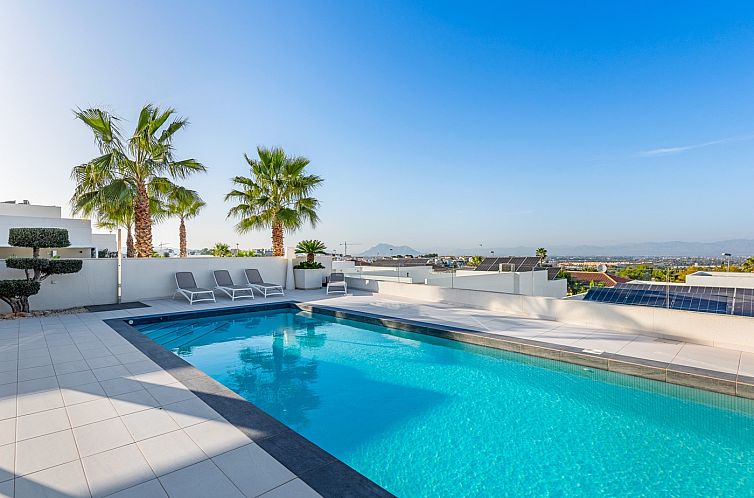 Vrijstaande woning in Benijofar