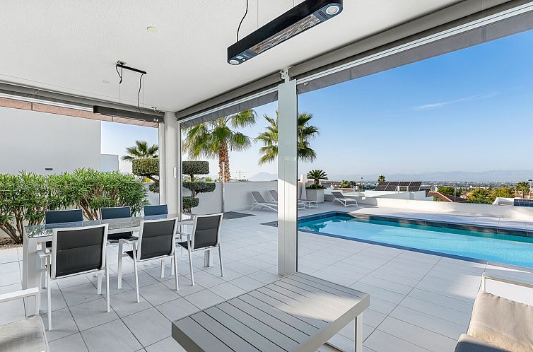 Vrijstaande woning in Benijofar