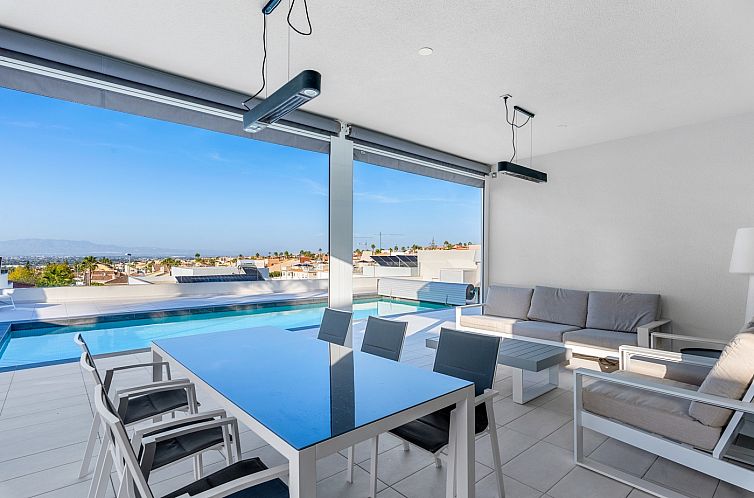 Vrijstaande woning in Benijofar