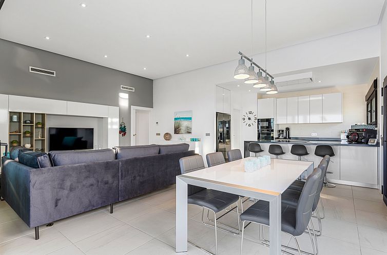 Vrijstaande woning in Benijofar