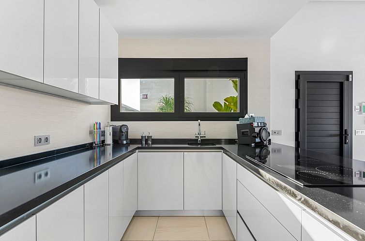 Vrijstaande woning in Benijofar