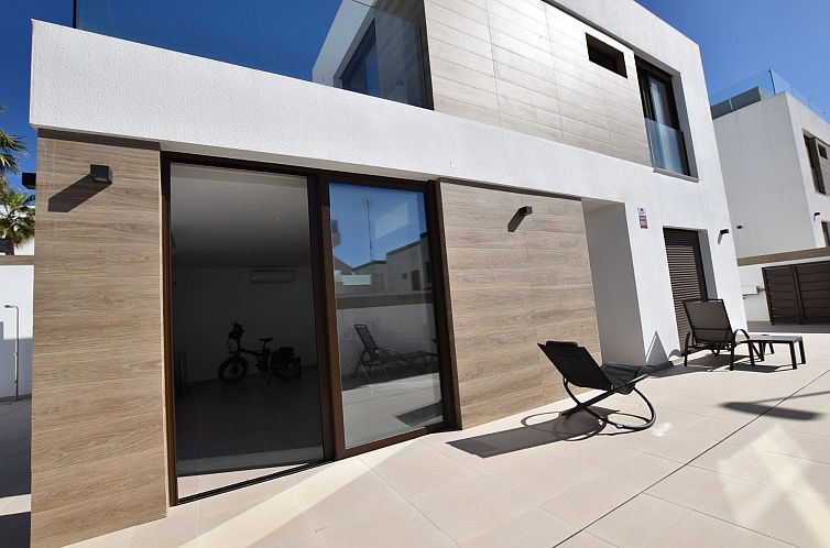 Vrijstaande woning in Benijofar