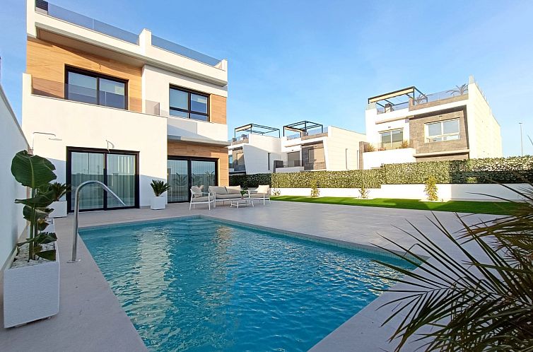 Vrijstaande woning in Benijofar