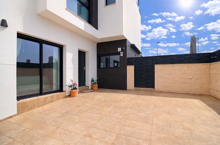 Geschakelde woning in Benijofar