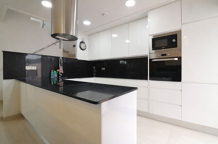 Geschakelde woning in Benijofar