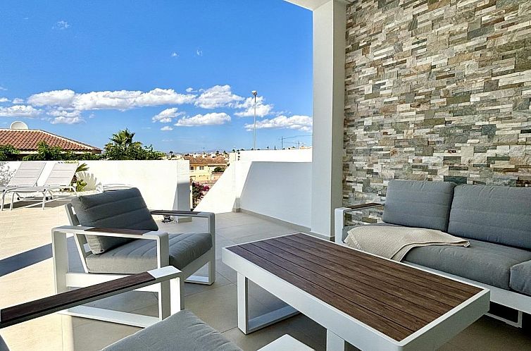 Vrijstaande woning in Benijofar