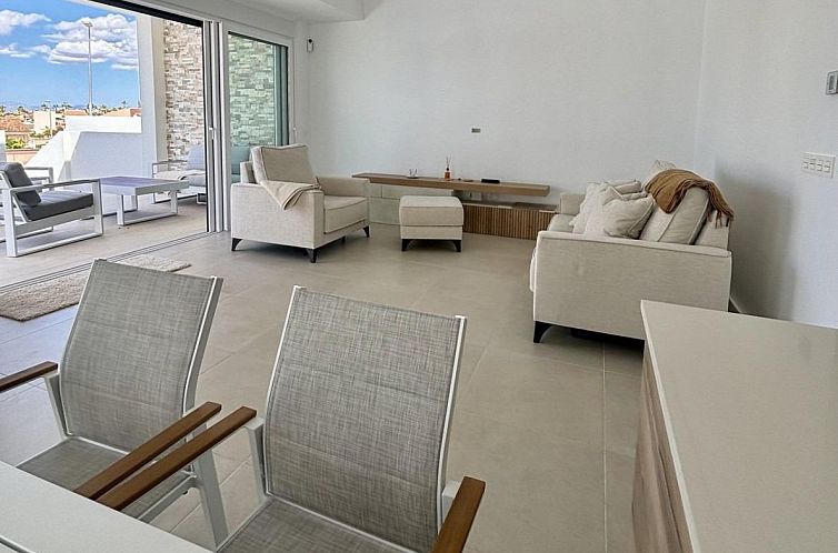 Vrijstaande woning in Benijofar