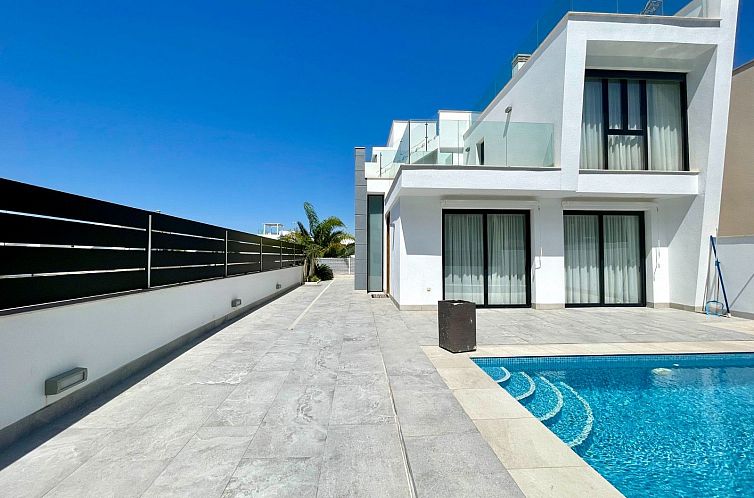 Vrijstaande woning in Benijofar