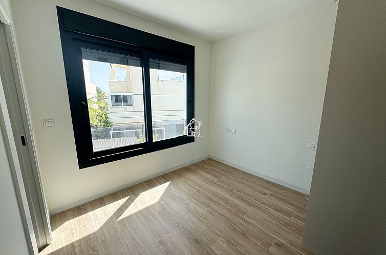 Geschakelde woning in Cabo Roig