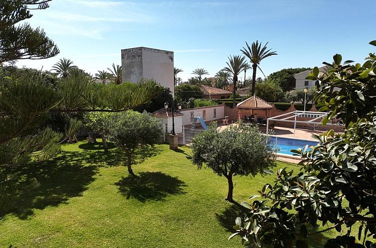Vrijstaande woning in Cabo Roig