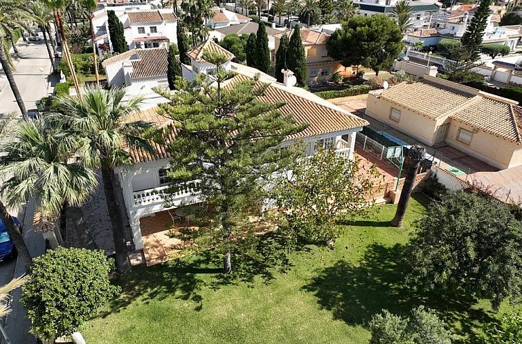 Vrijstaande woning in Cabo Roig