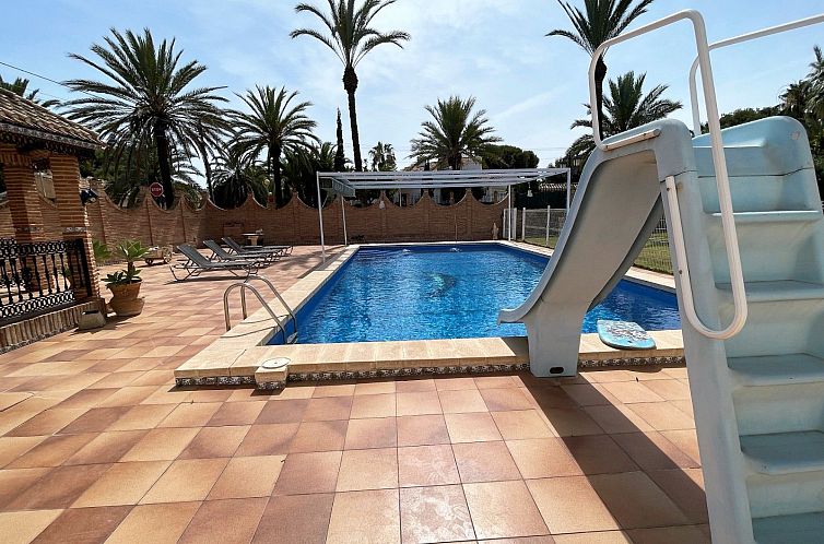 Vrijstaande woning in Cabo Roig