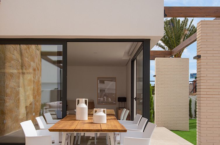 Vrijstaande woning in Cabo Roig