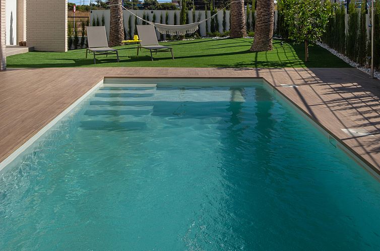 Vrijstaande woning in Cabo Roig