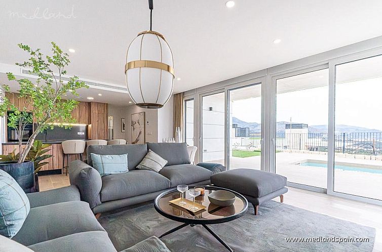 Vrijstaande woning in Polop