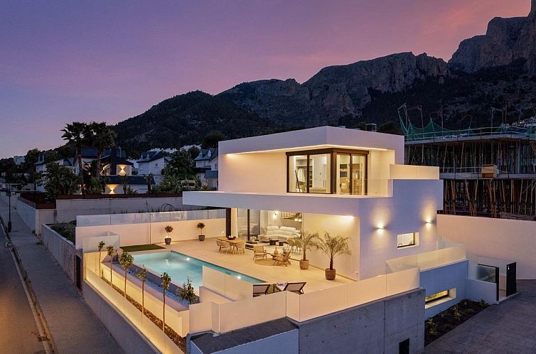 Vrijstaande woning in Polop