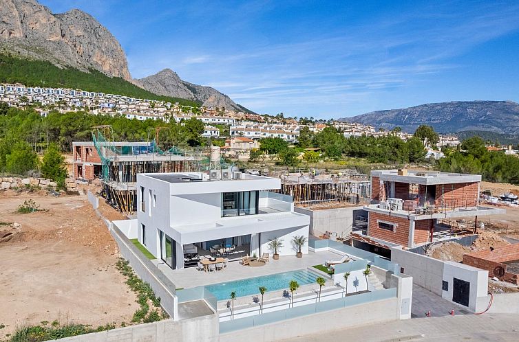 Vrijstaande woning in Polop