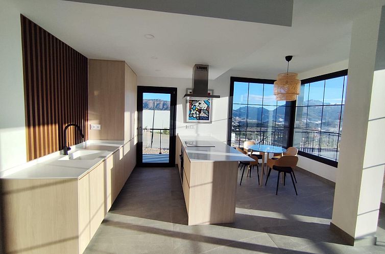 Vrijstaande woning in Polop