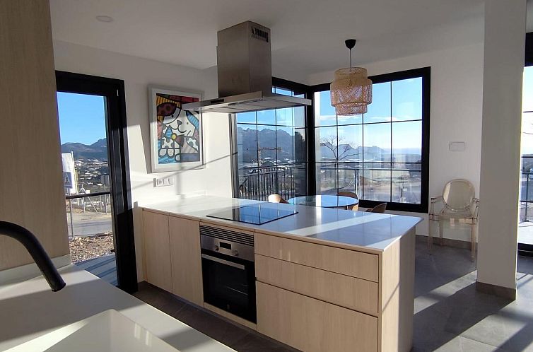 Vrijstaande woning in Polop