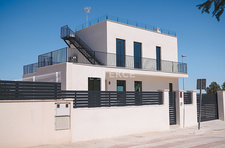 Vrijstaande woning in Polop