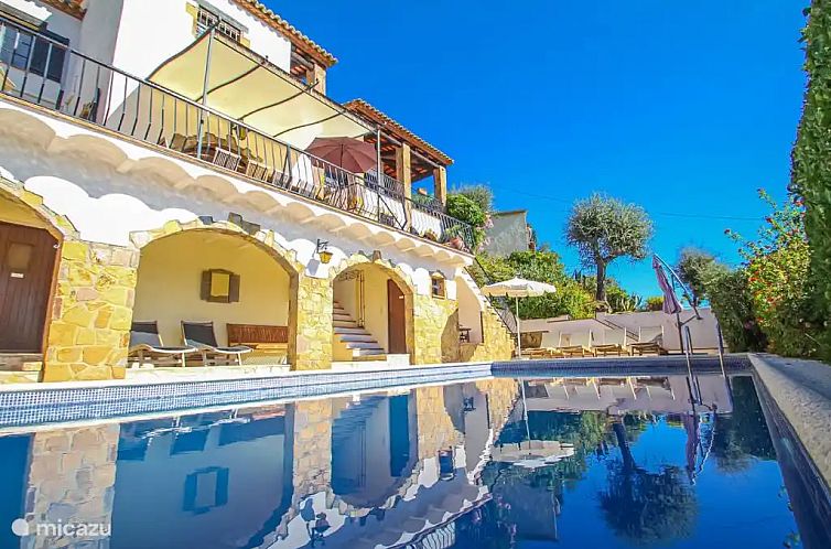 Casa Corona