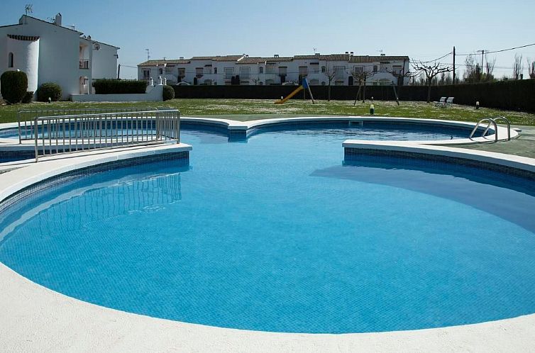 Vakantiehuis Casa Fluvià mit Gemeinschaftspool