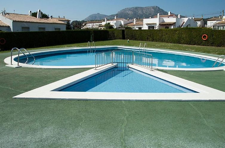 Vakantiehuis Casa Fluvià mit Gemeinschaftspool