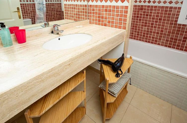 Appartement Ferranelles mit großer Terrasse