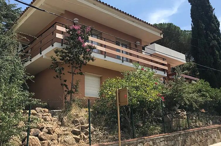 Casa Llorer 9