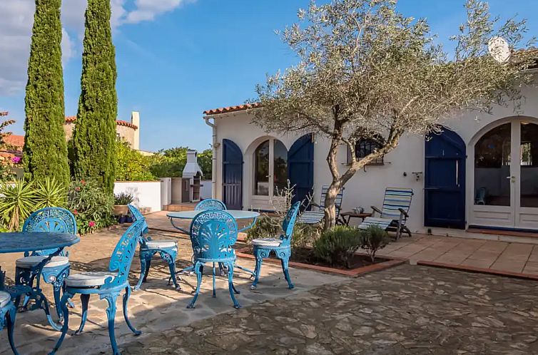 Guest house 1500968 - Holiday property Costa Brava - Villa Lavanda - 8 personen Sc28
