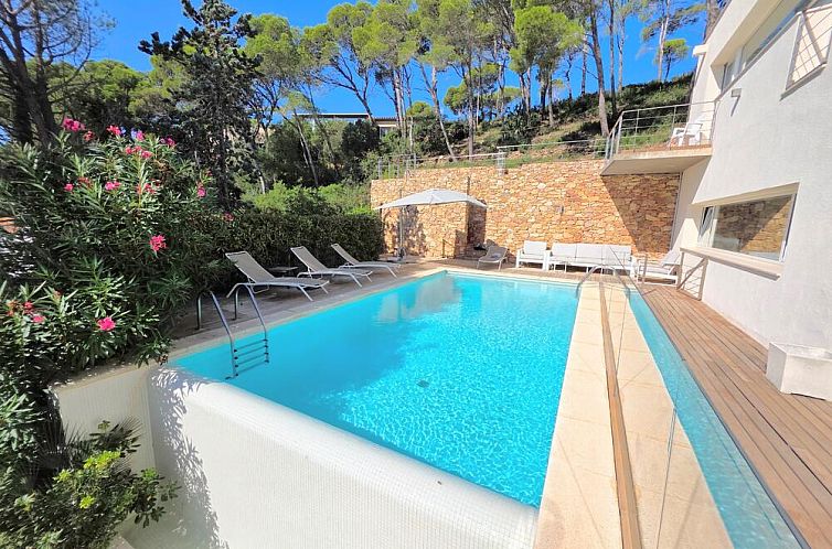 B-125 Casa Monica 14p