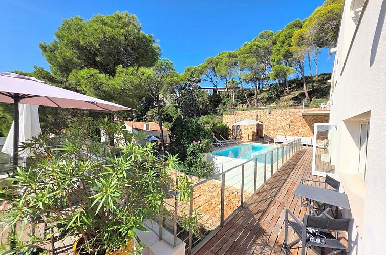 B-127 Casa Monica 8p