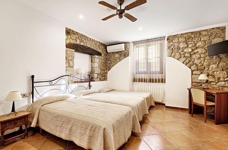 Vakantiehuis Landhaus, 8 Zimmer mit Bad, Schwimmbad, Tennis