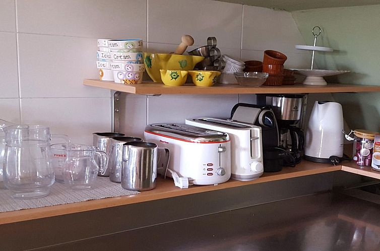 Vakantiehuis Landhaus, 8 Zimmer mit Bad, Schwimmbad, Tennis